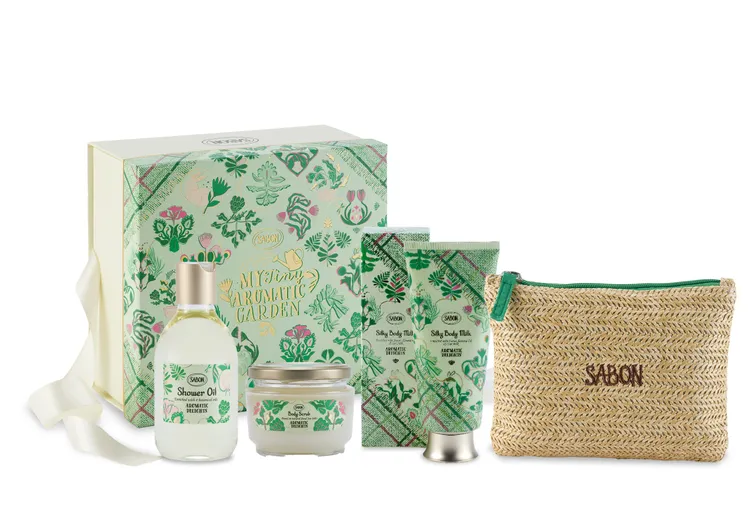 綠野尋蹤心悠盎然禮盒，300ml沐浴油+320g身體磨砂膏+200ml絲綢身體乳液+品牌編織化妝包，3880元。品牌提供