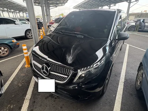 小貨車國道追撞休旅車釀4傷 碎片噴飛對向車道!賓士廂型車無辜受害
