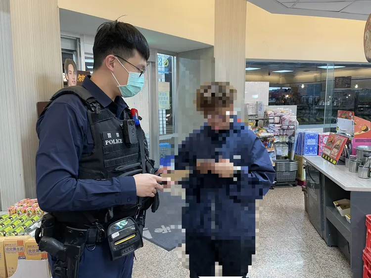 王姓女大生在IG認識韓風少女，對方用LINE撥打電話，竟然還是女聲。翻攝照片