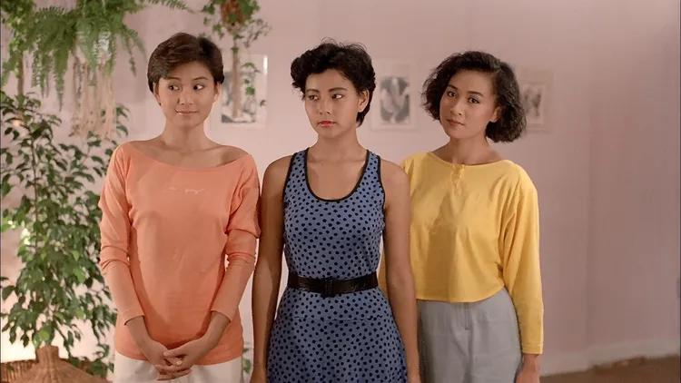 劉嘉玲（右起）和李美鳳、顏寧曾一起演出電影《精裝追女仔2》。劇照