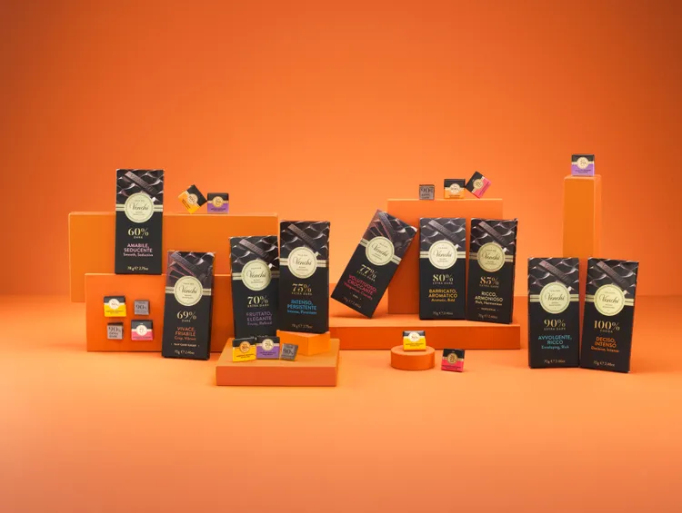 Venchi「9重黑巧克力片系列」。品牌提供