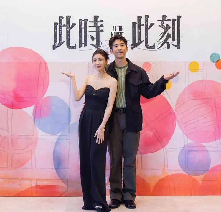 賈靜雯（左）和修杰楷是人人稱羨的模範夫妻。《此時此刻》官方IG