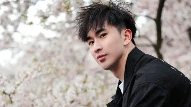 鄒振浩是英國名校倫敦大學學院（UCL）的機械工程學博士生。路透社