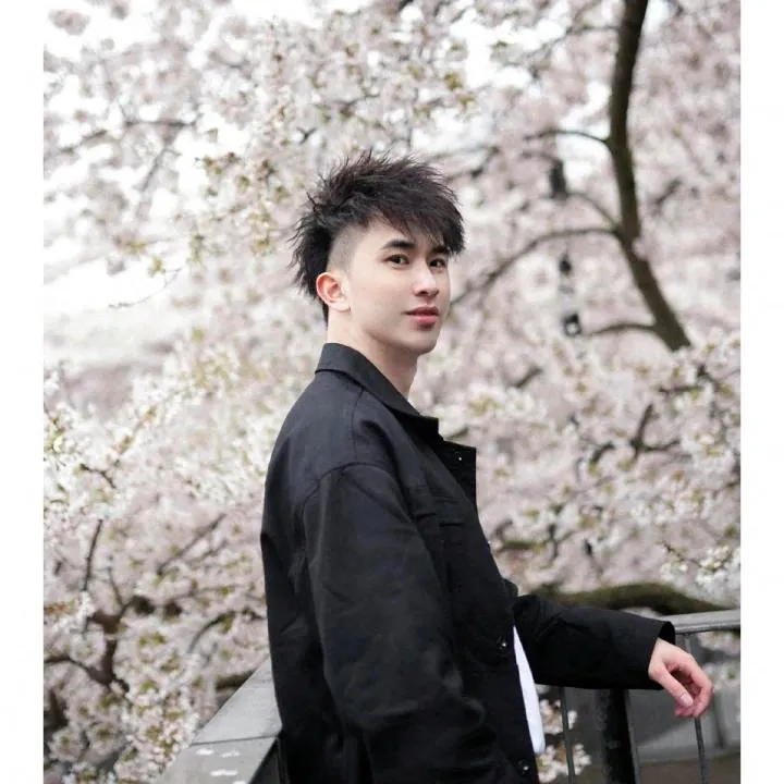 被害人稱，鄒振浩本人比照片更帥。路透社