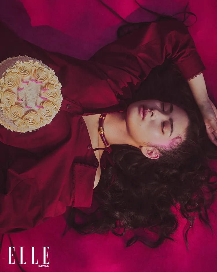 雷嘉汭拍攝《ELLE》封面。《ELLE》國際中文版提供
