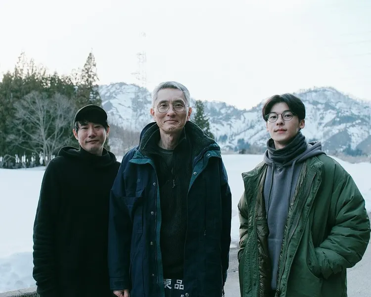 松重豐（中）曾與許光漢合作過《青春18×2 通往有你的旅程》。翻攝電影官方IG