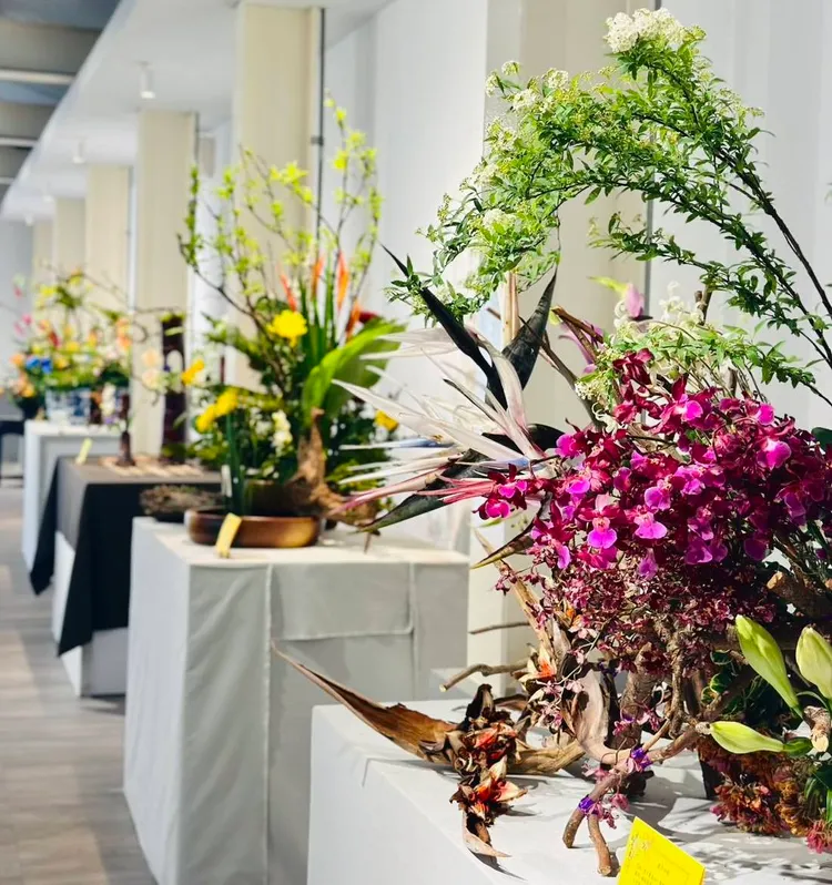 桃園農業局推動花藝展融入草花設計。農業局提供