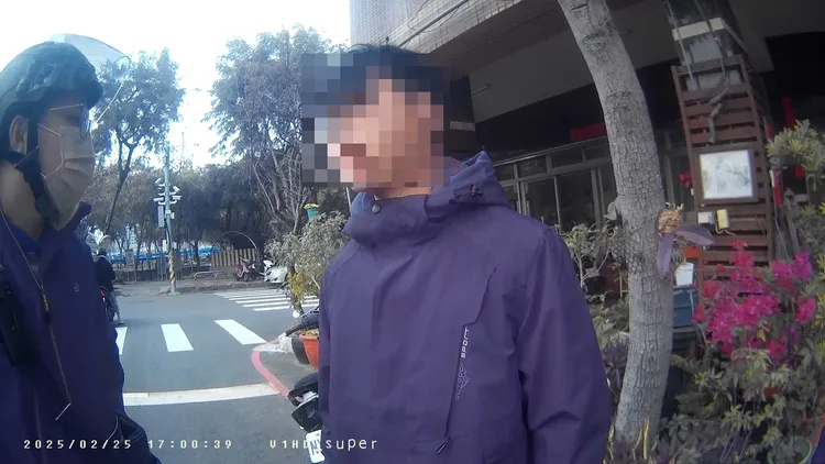 當頭的林男遇到警方上門還裝傻，最後只能乖乖認罪。民眾提供