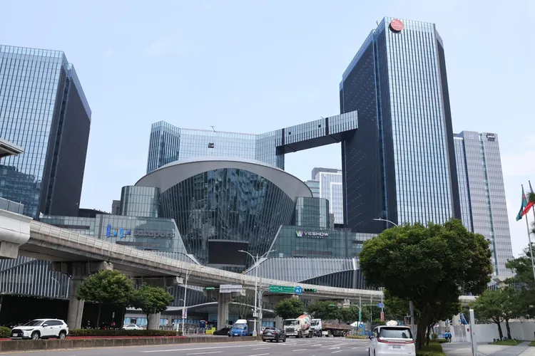 對於南港LaLaport開幕，Global Mall樂觀看待。莊宗達攝