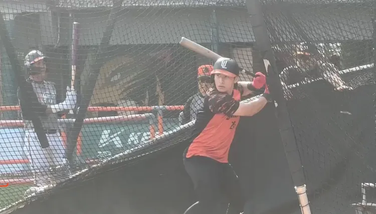 陳傑憲打擊練習，「阿答力」不錯。讀者提供