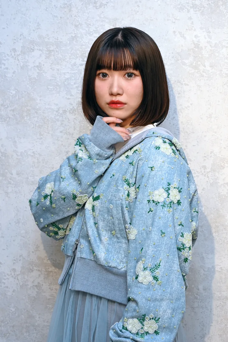 Yuika高中時從未在社群網站公開真面目，因嗓音和關西腔曾露餡。環球音樂提供