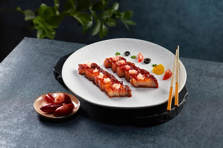 蜜汁叉燒佐手指檸檬(NT$620)。業者提供