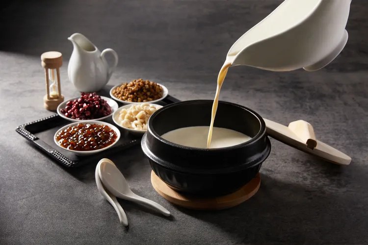 手工現沖豆花(NT$680)。業者提供