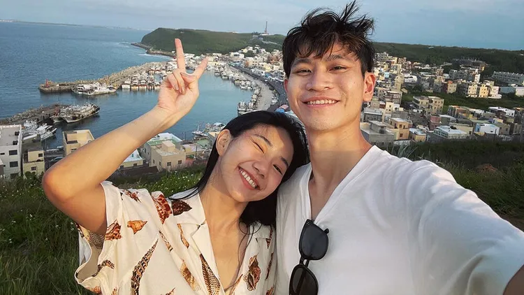 家寧與Andy過去交往時的甜蜜模樣。翻攝自眾量級臉書