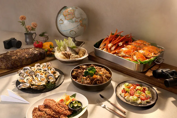 響應38婦女節，MJ Kitchen 加碼回饋女性貴賓，即日起至3/8午、晚餐時段用餐，即加碼贈送每人韓國品牌保養品乙入，讓女性貴賓寵愛自己多一點，禮品數量有限，贈完為止。台北國泰萬怡酒店提供