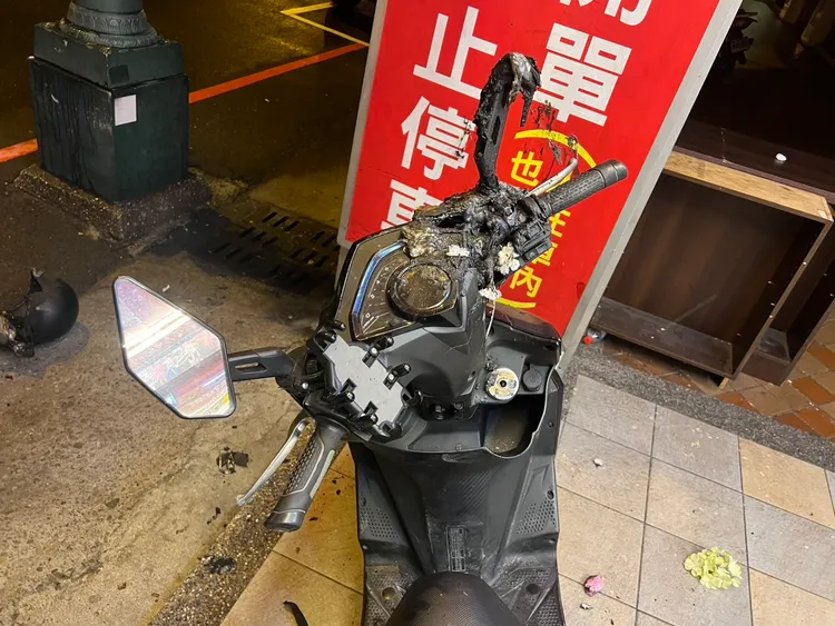 麵包店員工的機會被燒毀。民眾提供
