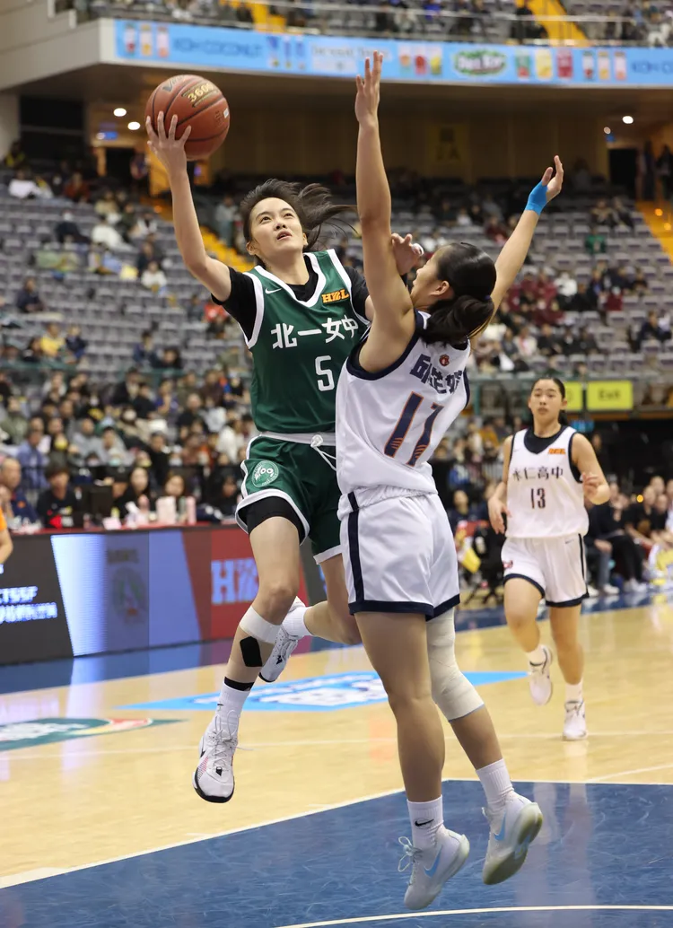 潘陳家珊(左)。名衍行銷