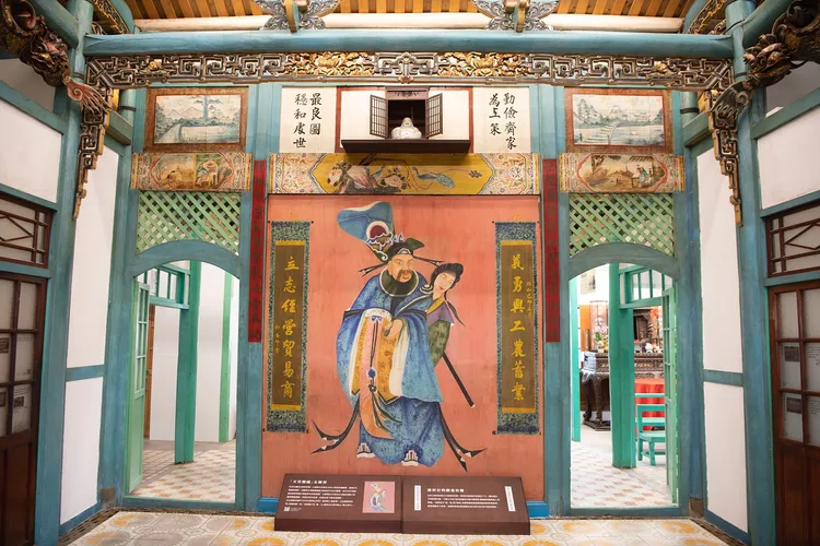 林宅是全台唯一的戲臺兼家宅，經三代人保存，2009年登錄為歷史建築。嘉市府提供