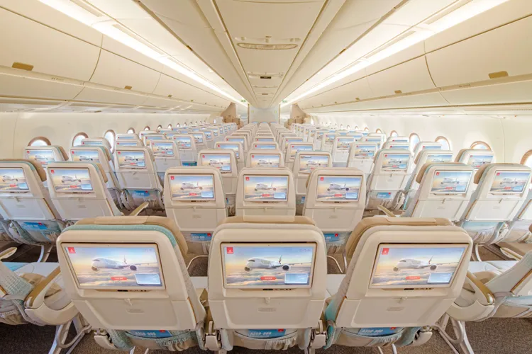 阿聯酋航空A350客機經濟艙座位。業者提供