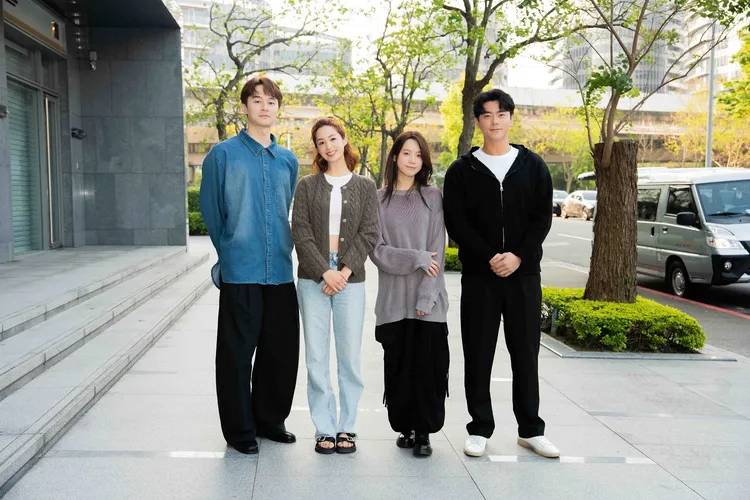 （左起）張軒睿、莫允雯、程予希、李程彬。TVBS提供