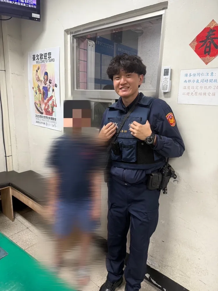警方找到男童助他返家。警方提供