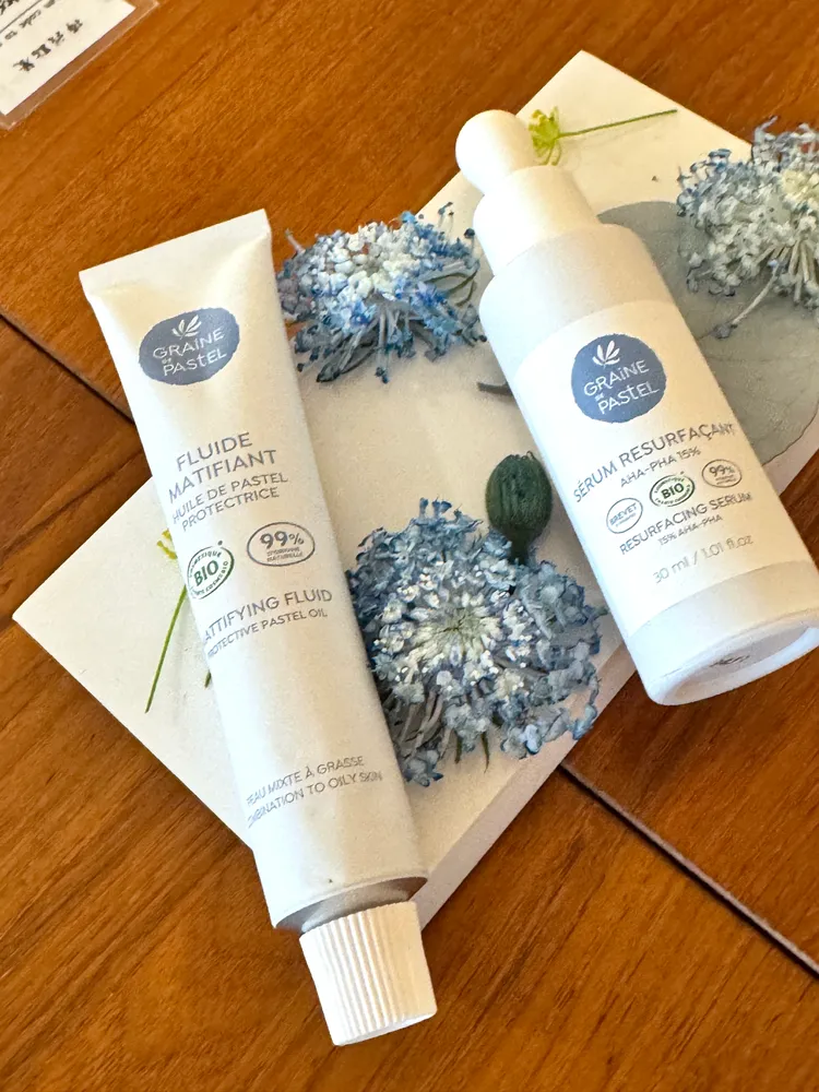 菘藍之鑰3月推出淨透煥膚精華和控油柔霧平衡乳2新品。張家玲攝