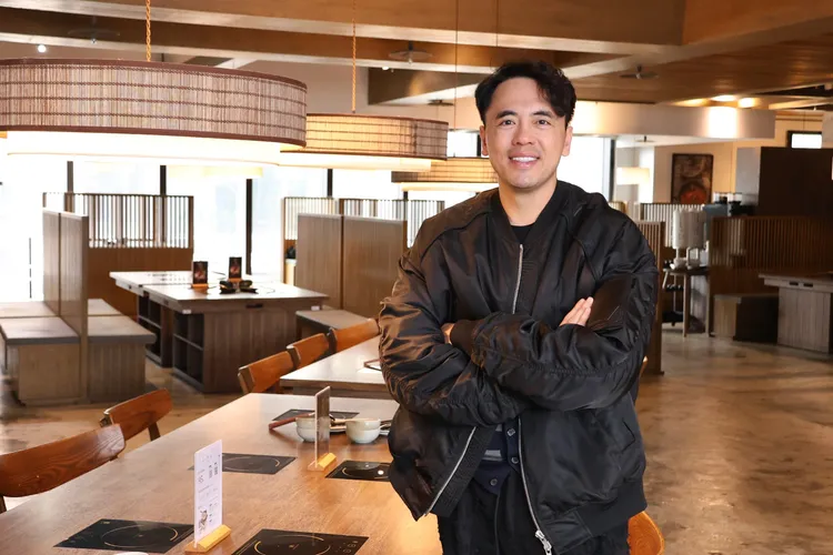 有在健身的黃銘賢也拓展至健康餐市場，笑稱目前47歲還能維持體態非常不容易。莊宗達攝