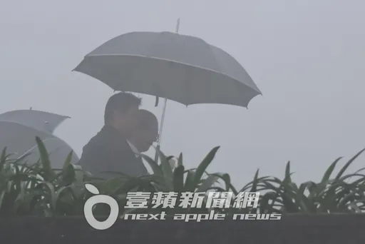 獨家｜具俊曄每天必為已逝大S做拜飯　骨灰罈前行跪拜禮