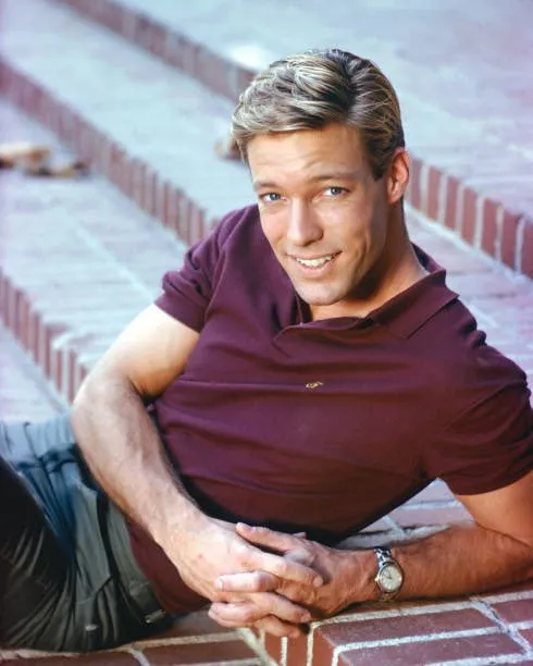 年輕時的李察張伯倫。翻攝自X