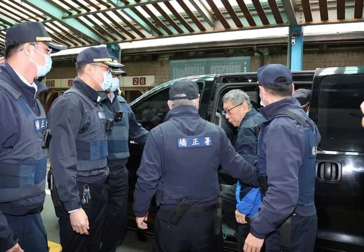 柯文哲抵達新竹殯儀館奔喪。莊宗達攝