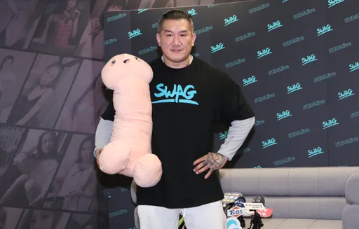 3公分的男人?馆长GG真实尺寸曝光 加入SWAG放话:「我是来操女优的」