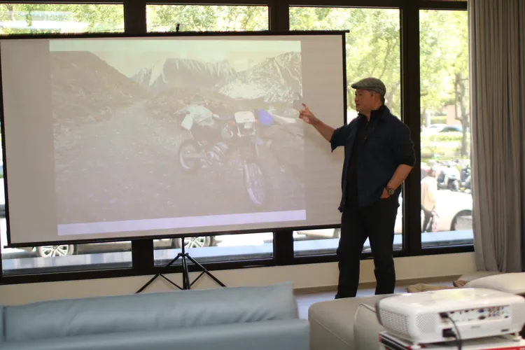 專業講者知名旅遊達人李承臻現場分享跨國騎乘旅遊路線，與不同國家間的文化衝擊。主辦單位提供