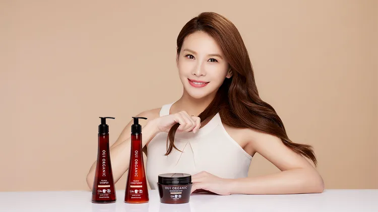 艾莉絲創立的OUI ORGANIC攜手義大利佛羅倫斯研發團隊，推出義大利堅果OMEGA洗護髮品系列。品牌提供