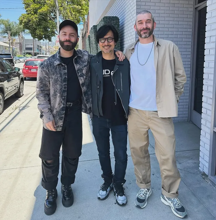 Tepr（右）與小島秀夫（中）合作。翻攝Tepr IG