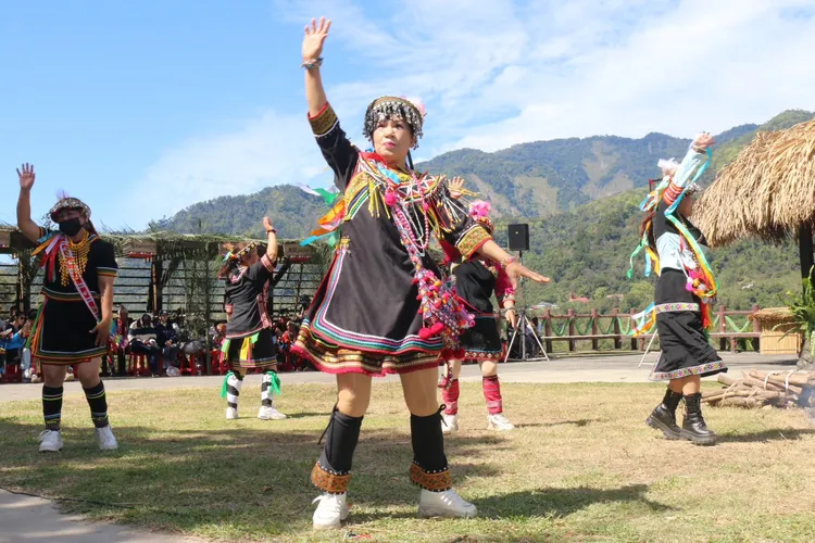 拉阿魯哇族美瓏社2日舉行「聖貝祭」。原民會提供