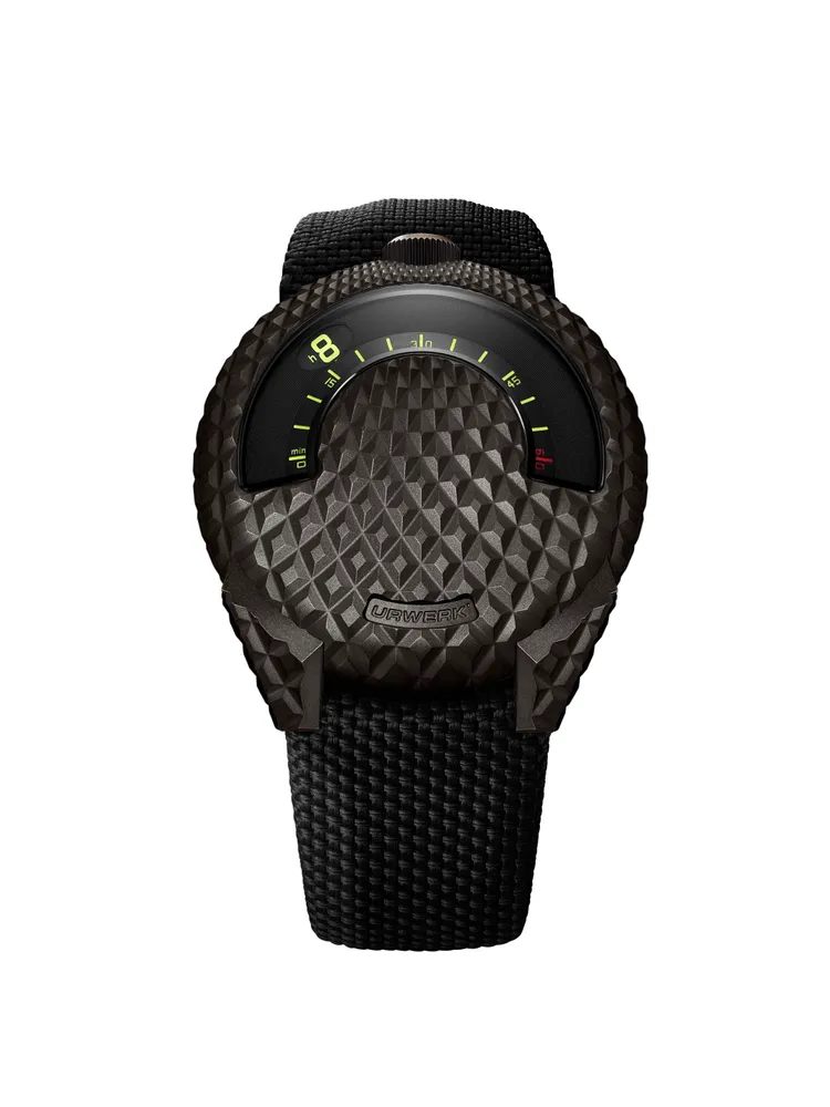 URWERK UR-101 T-Rex暴龍腕錶，41mm，手繪機刻紋青銅錶殼，黑色橡膠錶帶，UR-1.01V 自動上鍊機芯，動力儲存48小時，防水深度30米，限量100只，158萬元。品牌提供