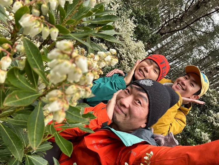 阿傑哥（前）、八弟、MAX。三立提供