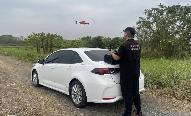 出動無人機協助巡邏稽查。翻攝畫面
