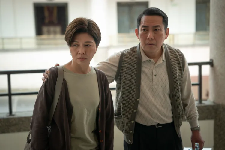 于子育和屈中恆面對好友崩潰難以自拔 。CATCHPLAY+提供