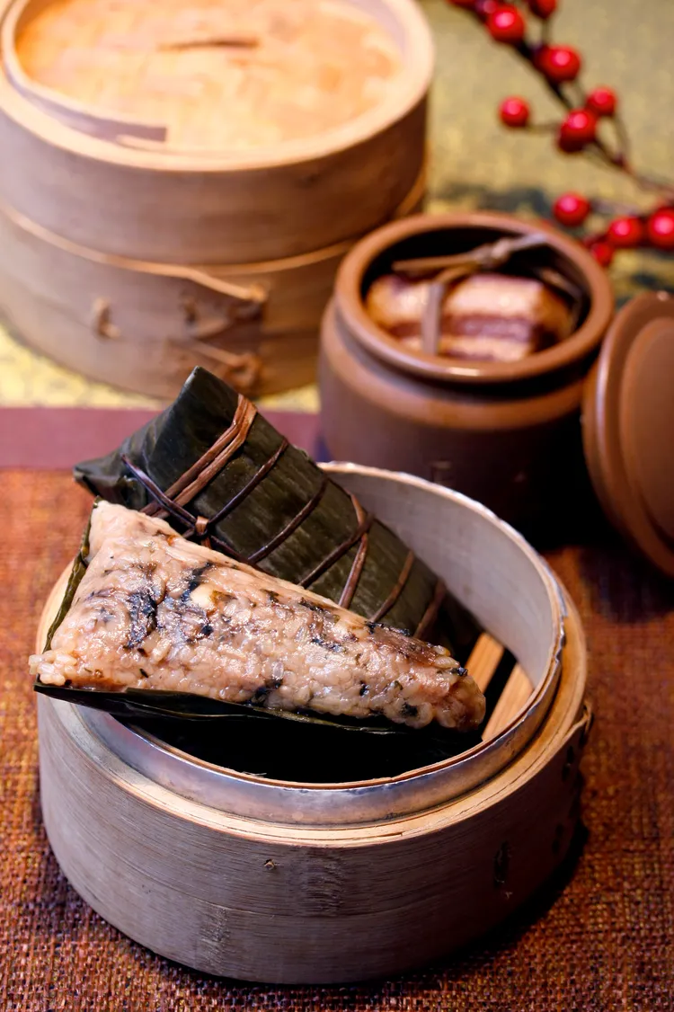 麗緻坊「天香東坡粽」以天香樓經典名菜東坡肉為靈感，融合滷香與梅干菜風味，連年熱銷超過4000顆，深受饕客青睞。業者提供