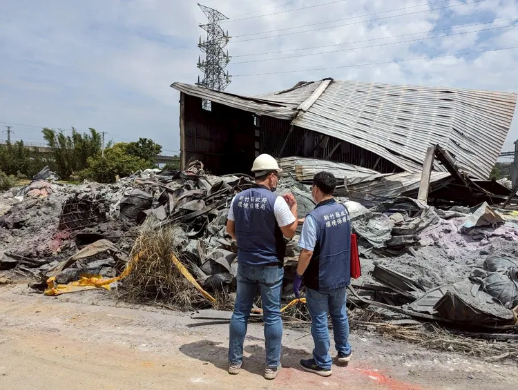 現場會勘。新竹縣府提供