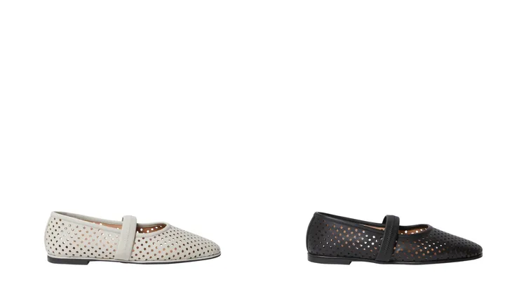 Stella McCartney Ryder米色鏤空平底芭蕾舞鞋（左）、黑色鏤空平底芭蕾舞鞋（右），各2萬4100元。品牌提供