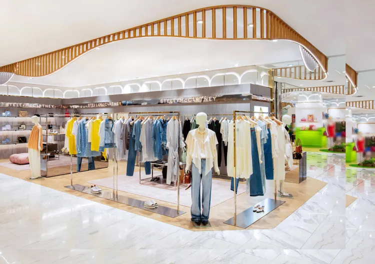 Stella McCartney位在台北復興SOGO的全新店面。品牌提供