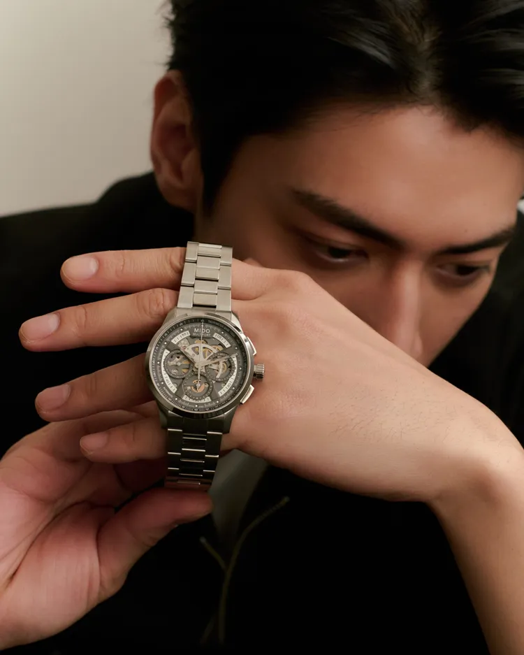 MIDO Multifort鏤空計時碼錶具有搶眼的鏤空設計。品牌提供