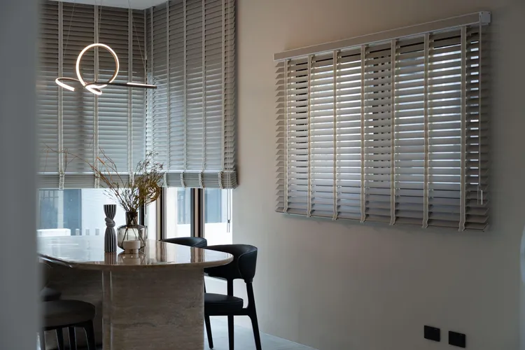 江宏傑曬出新家，相當寛敞溫馨。翻攝自江宏傑臉書