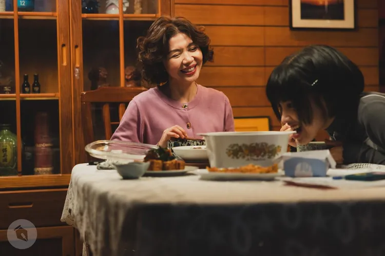 于子育與怡岑合作展現喜劇表演形式。薩泰爾娛樂提供