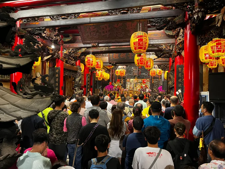 2025大甲鎮瀾宮媽祖回鑾，吸引許多民眾參加。嘉縣府提供