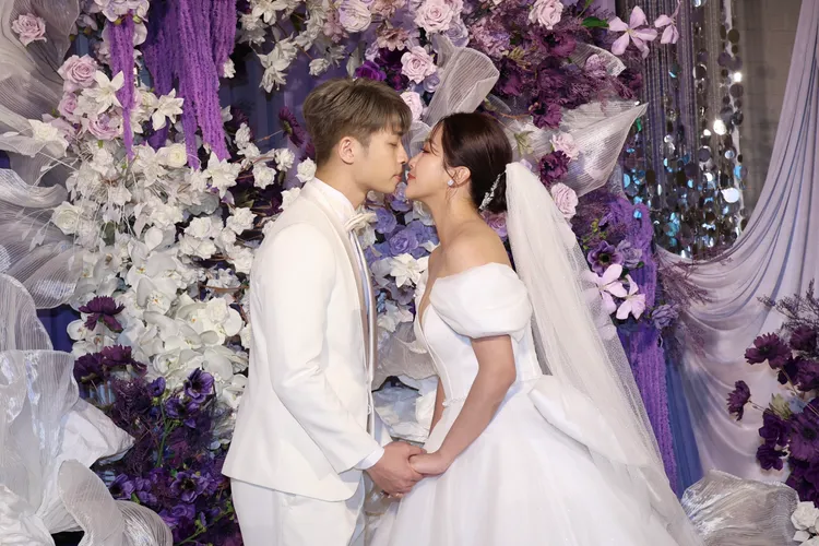 賴慧如跟老公玩親親。莊宗達攝