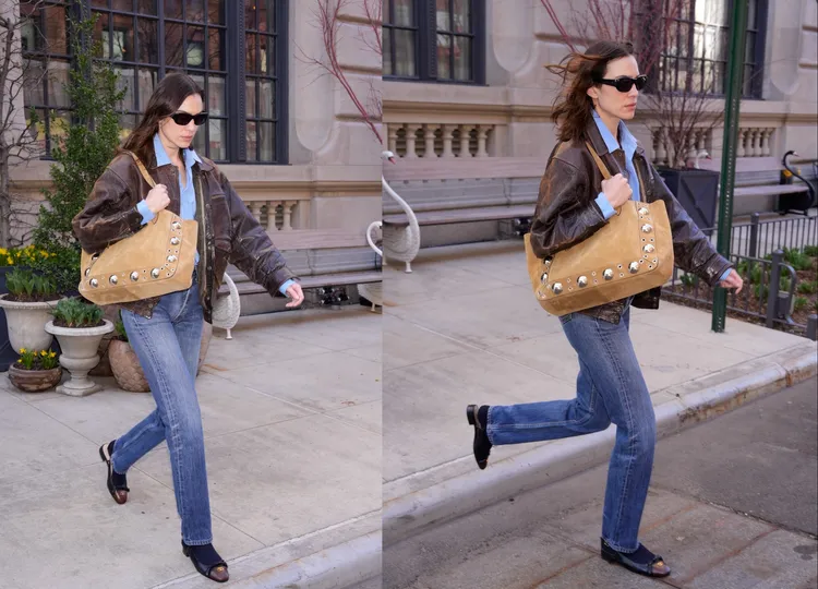 亞歷姍鍾改用率性造型配上Garavani Nellcôte托特包款。品牌提供