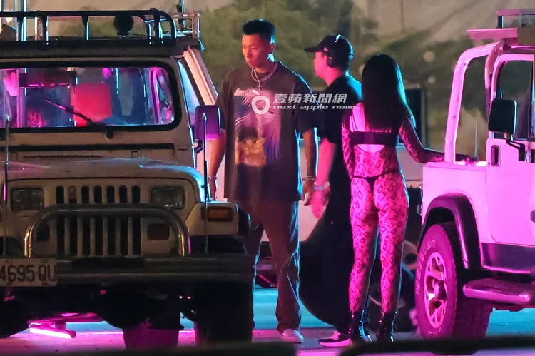 重頭戲的拍攝瘦子與導演多次溝通，只為做到最理想的畫面。特勤中心攝